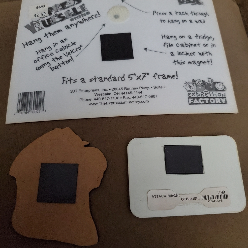 3 Rottweiller magnets - Picture 3 of 5